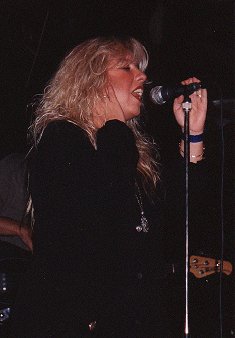 Judie Tzuke on Stage